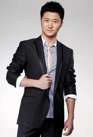 青春纪实版士兵突击 武打影星吴京第一次住持的节目