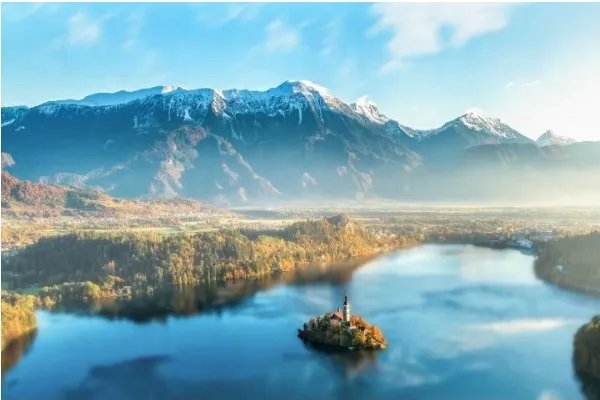 凤凰古城江边住宿可以讲价吗？