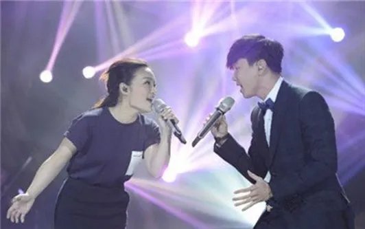 曝林俊杰带干儿逛街 不要再借别人的儿子