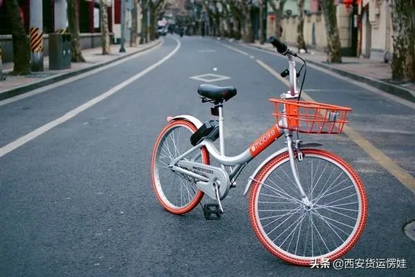 骑摩拜单车后忘记锁车,被人骑走,一直在计费怎么处理?