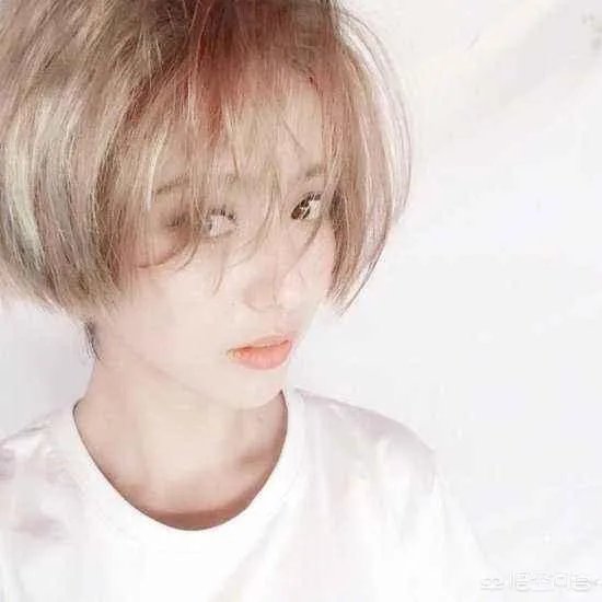 像谭松韵一样的圆脸妹子，留什么样的发型才时髦？