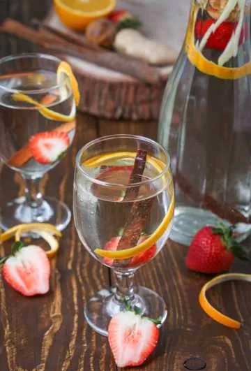 研究发现喝无糖碳酸饮料更易发胖，这种饮料中的什么成分更容易让人发胖？