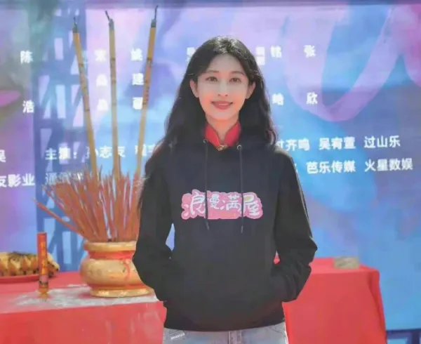 张俪丹尼斯吴主演中国版《浪漫满屋》，这部剧有哪些经典之处？