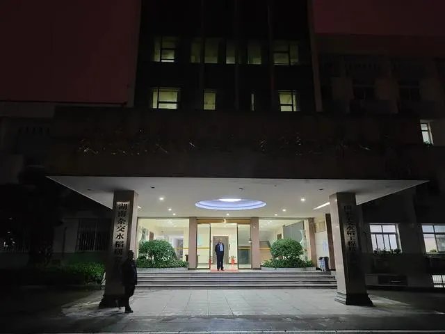 袁隆平逝世，有多少人为他悼念，并且为他送行？