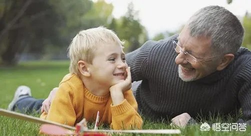 孩子的爷爷奶奶、外公外婆应该在育儿过程中起到哪些积极作用？