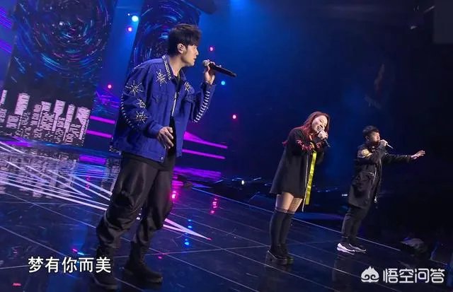 如何评价《中国好声音2018》澳门演唱会上四大战队间的battle？
