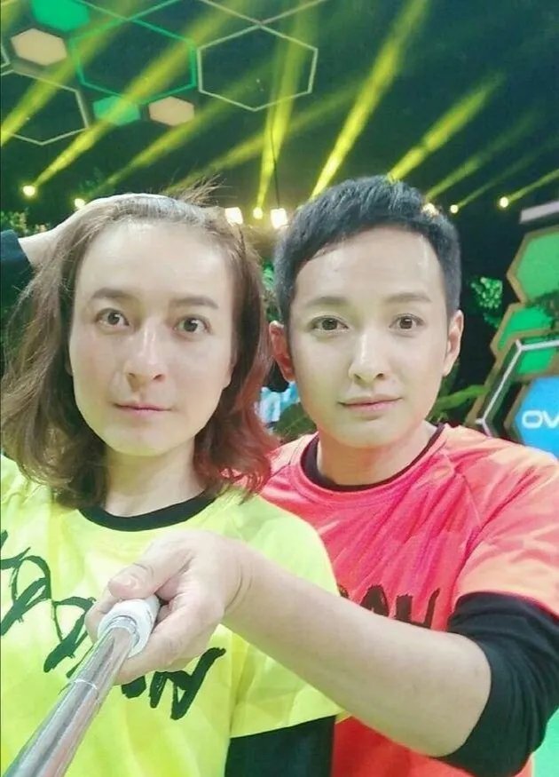 网友称吴昕维嘉保安照太像了,你也是这么认为的吗?