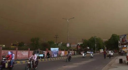 严重沙尘暴袭印度造成了什么影响？