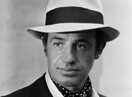 法国著名演员让保罗·贝尔蒙多去世,为何他被称为“法兰西电影的缩影”?