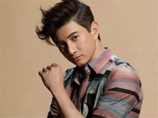 《元气满满的哥哥》吴奇隆被保安误认成坏人按倒，导演为什么急了？