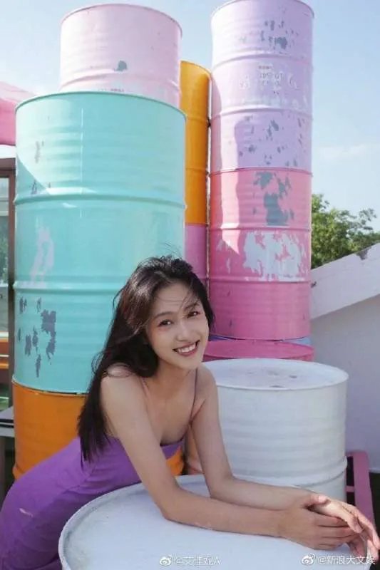 王彦霖承认与艾佳妮恋情，他们是如何相识相恋的？