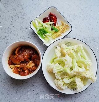 花菜炒肉片