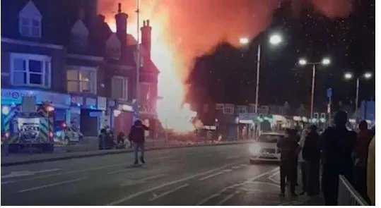 英国商铺发生爆炸后果怎么样?