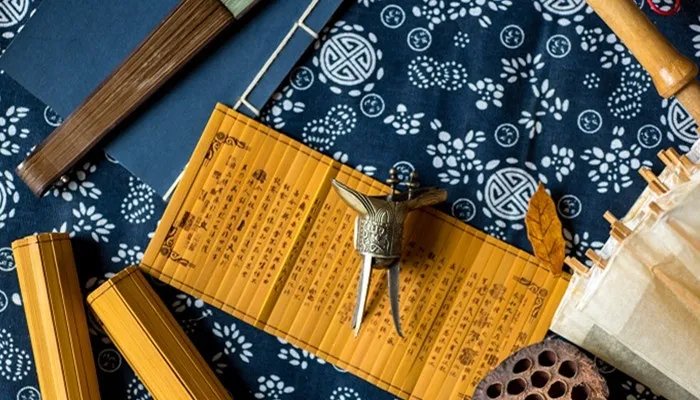 火烧赤壁的主要内容 火烧赤壁的主要内容是什么