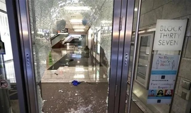 芝加哥发生大规模抢劫，市内桥梁升起的办法起作用吗？