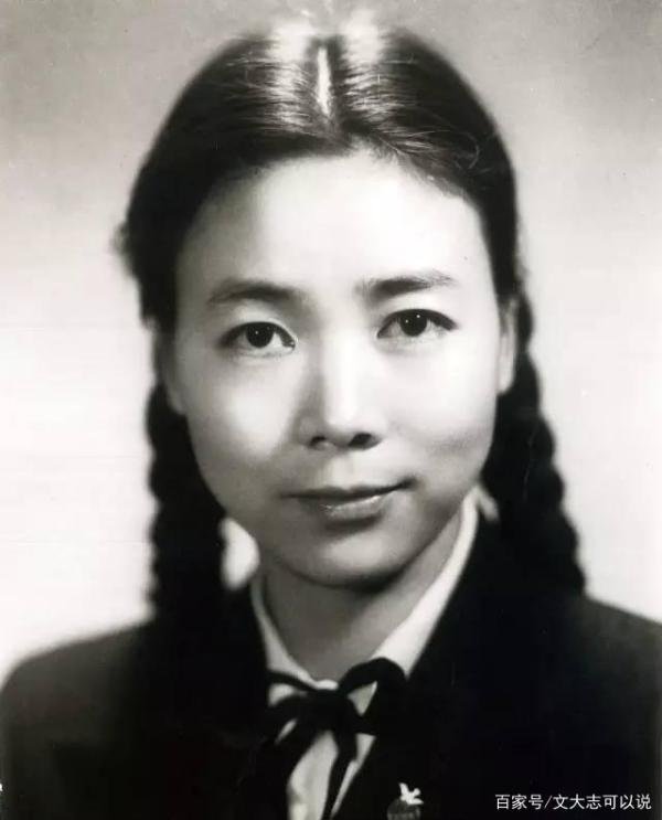 田华：从贫民女到艺术家，一家四口皆患癌去世，今92岁为何仍要挣钱养家？