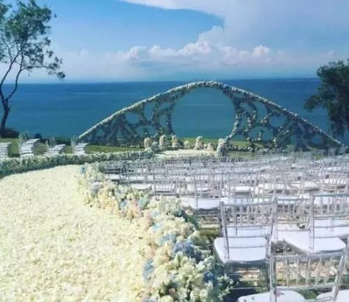 林宥嘉丁文琪婚礼现场森系风格清新养眼，还有哪些明星结婚时现场布置别具一格？