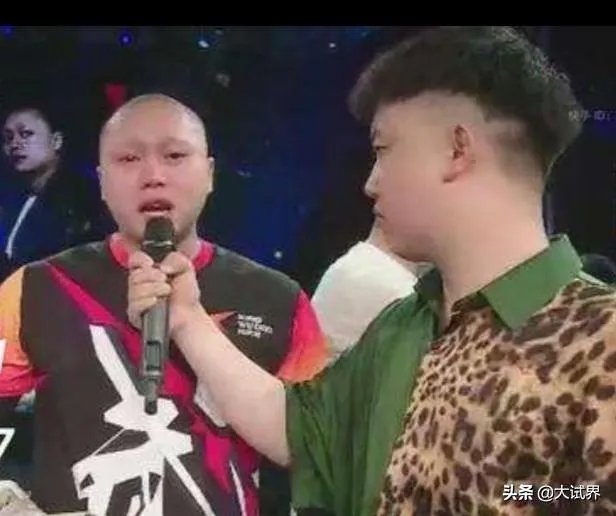 网红刘二狗挑战一龙被打哭，你怎么看？