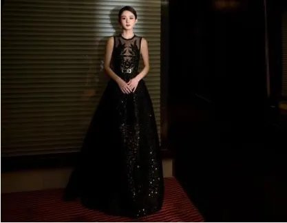 赵丽颖冻到流眼泪是什么情况？