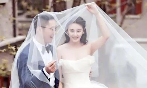 张雨绮怒斥袁巴元曝光聊天截图，怎样是最理性的分手姿态？