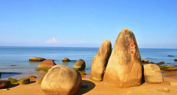 三亚旅游值得去的几个景点有哪些？可以具体说说吗？