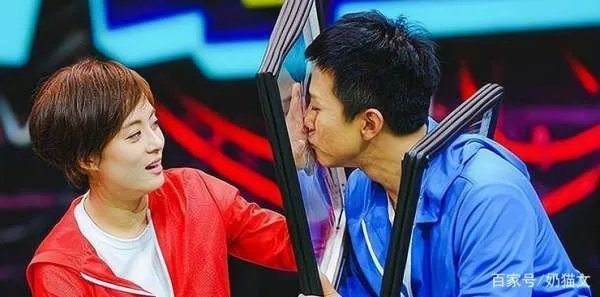 明明在事业巅峰期，邓超却宣布无限期息影，究竟发生了什么？