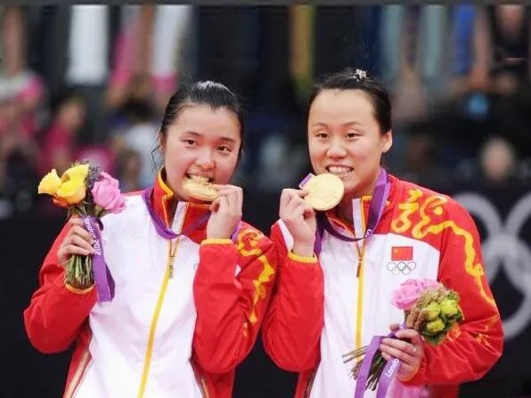 被闺蜜搭档夺走男友的羽毛球奥运冠军赵芸蕾现在感情生活如何？