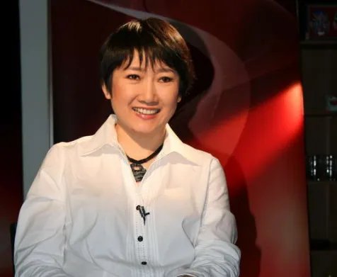 因拒绝生孩子被王刚抛弃的成方圆，后来是怎样报复的？