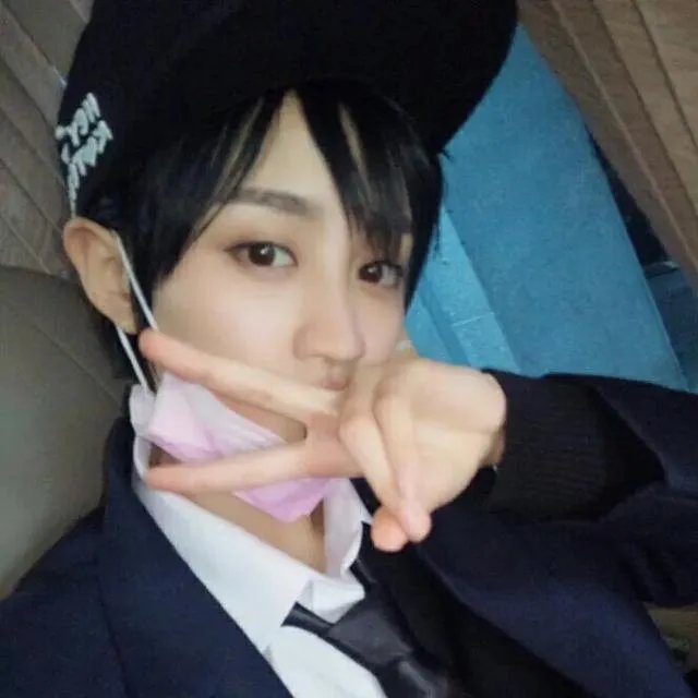 SNH48李艺彤对直播骂人事件道歉，你会原谅她吗？