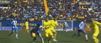 武磊首次踢西甲替补登场15分钟，策动一个进球并造对手一张黄牌，怎么评价武磊的表现？