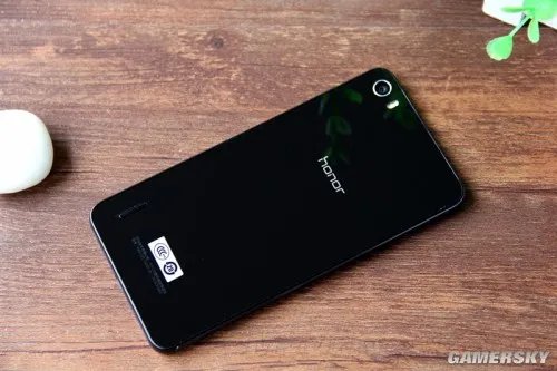 华为荣耀6详细评测 做工优秀两千元内无对手