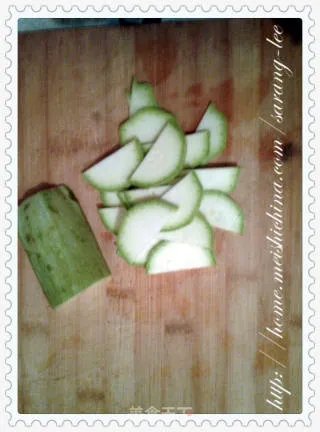 朝鲜美食—酱香浓郁的朝鲜大酱汤 된장국