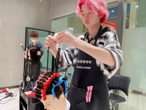 昆明美容美发培训学校哪家好