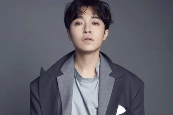 吴青峰怼私生饭，为什么说私生饭是丧失理智和道德的生物呢？