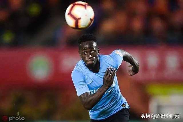 如何看待博阿滕的表现？和未来表现？