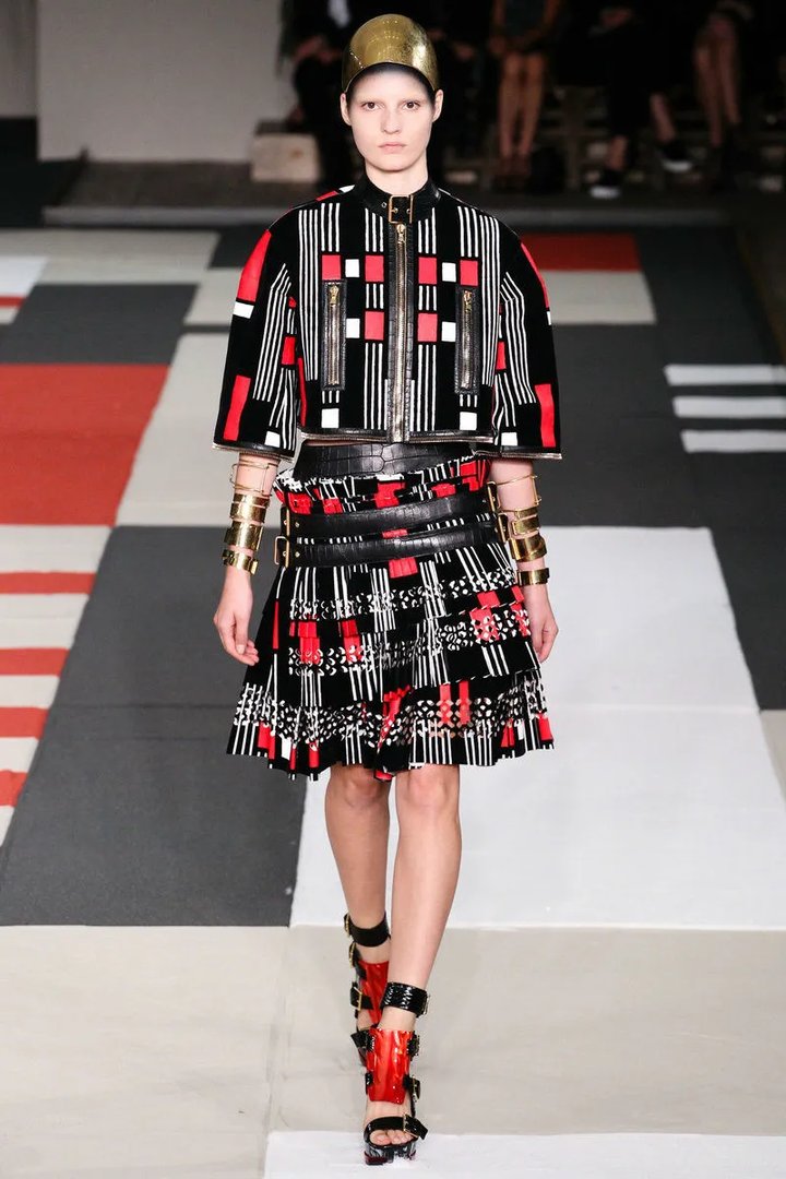 【设计快讯】巴黎时装周直击-2！Alexander McQueen 2014春夏女装