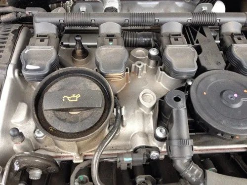 大众发动机漏机油是什么原因,大众汽车发动机漏机油