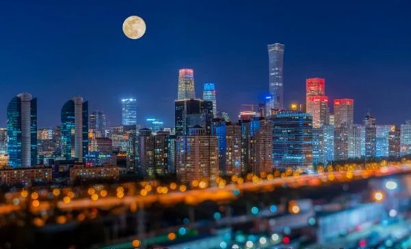 夜空中最美唯美月亮图片 中秋月的漂亮图片