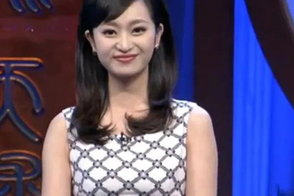 主持人周蕾个人资料简介 赴央视参加马年春晚