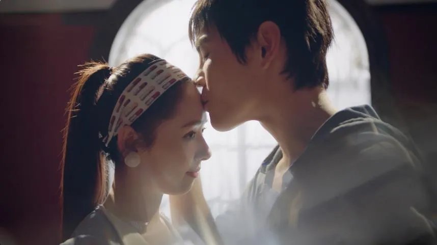 郭碧婷婚纱照曝光：真是天仙下凡也太美了吧