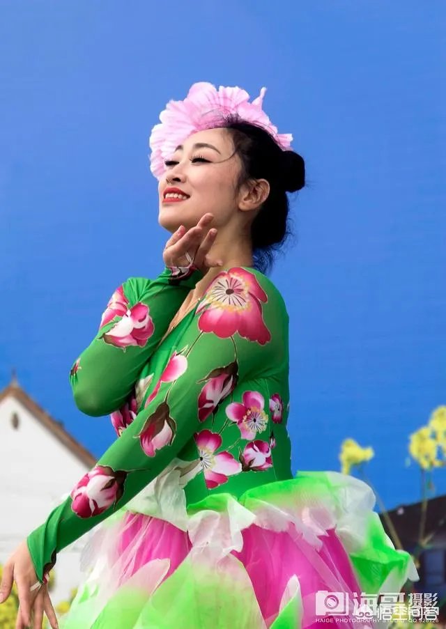 第一次买无人机大概多少钱的可以，容易上手么？