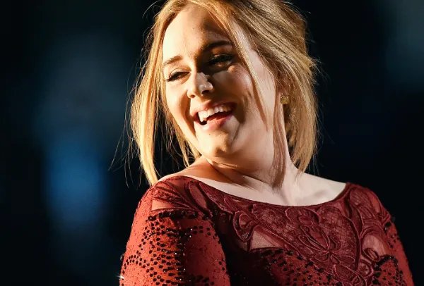 英国乐坛天后阿黛尔和里奇保罗正式公布恋情，两人此前有过哪些交集吗？