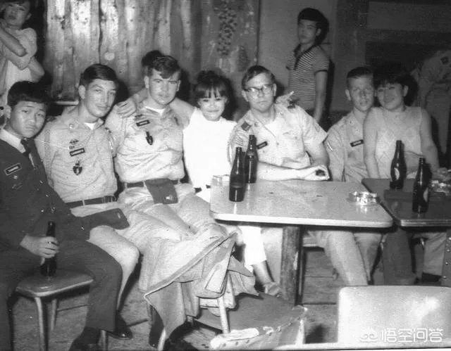 在“慰安妇”协议上,文在寅再展“变色龙”本色,你怎么看?