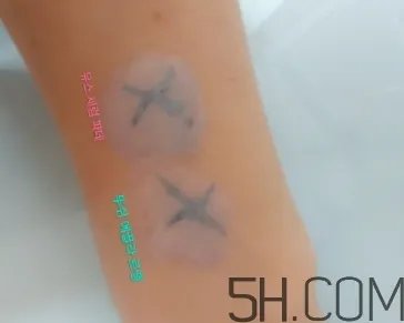 ysl女神粉底液怎么样？ysl女神粉底液和超模粉底液对比