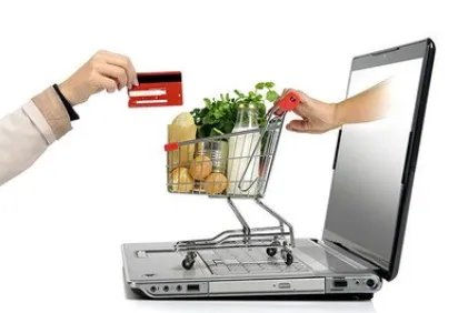 杭州女子网购矿泉水，竟在箱内发现活老鼠，消费者可以向商家索赔吗？