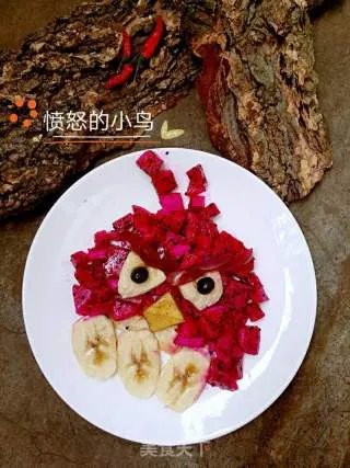 愤怒的小鸟水果拼盘