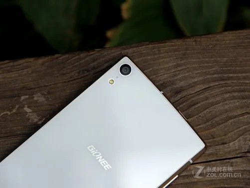 全球最薄4G手机 金立ELIFE S5.5L仅1990