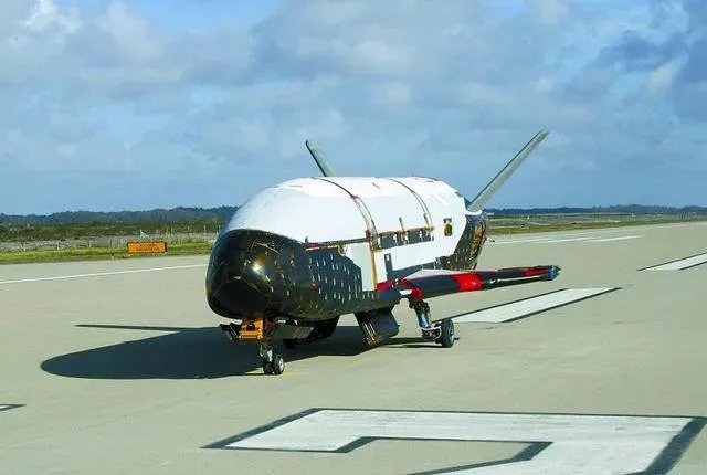 美国X37B飞行器有何厉害之处？