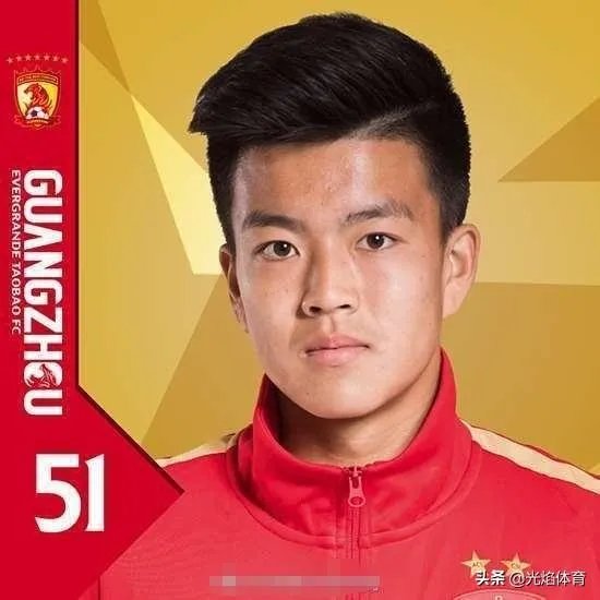 带领恒大U19B队夺得青超冠军的小卡纳瓦罗王世龙成恒大队史第5位留洋球员，他实力如何？