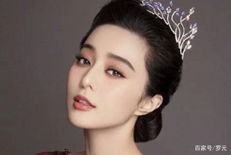 终于瞒不住了，范冰冰与范丞丞的关系曝光，这次不喊弟弟了，喊的是什么？